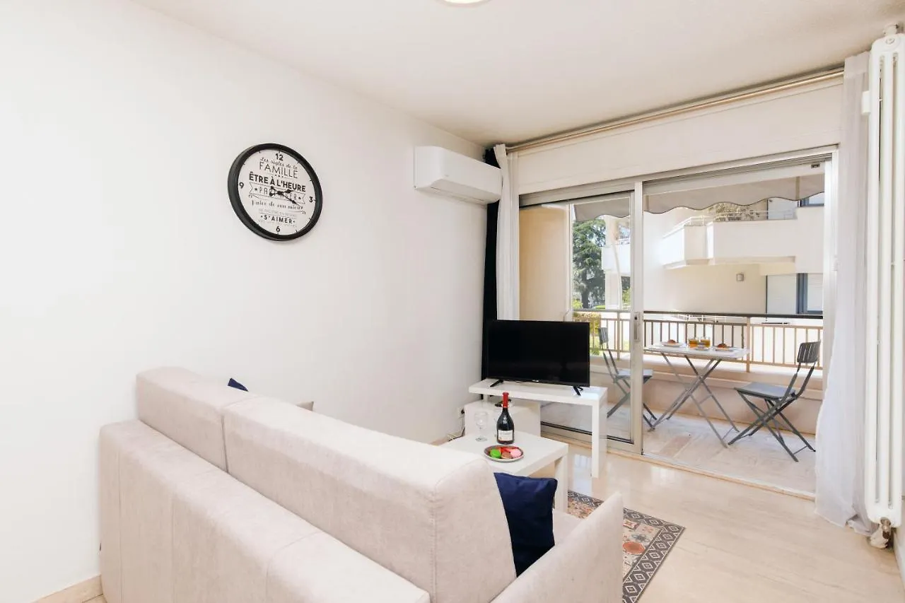 Antares S Yourhosthelper Apartment Cannes
